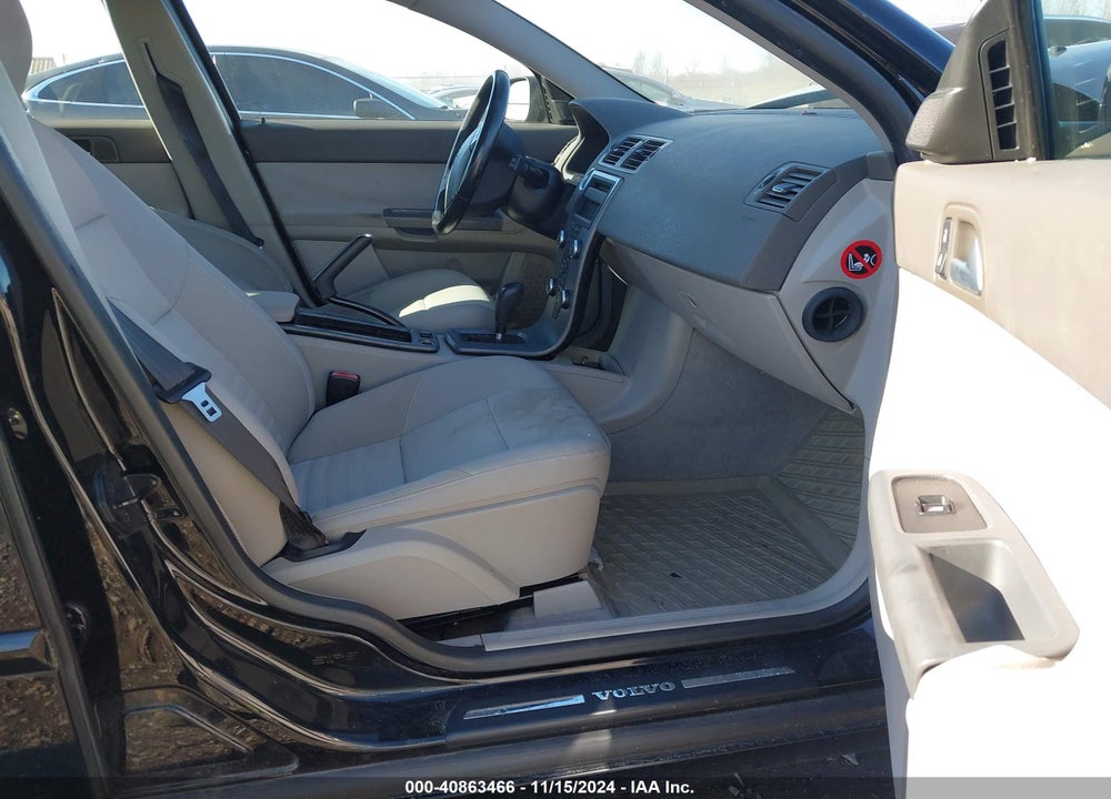 2009 VOLVO V50 2.4I VIN: YV1MW390X92497090