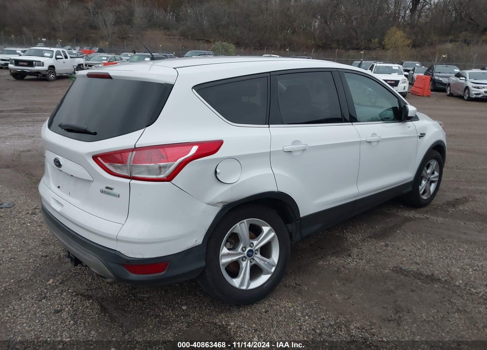 2015 FORD ESCAPE SE VIN: 1FMCU0GX9FUA68136