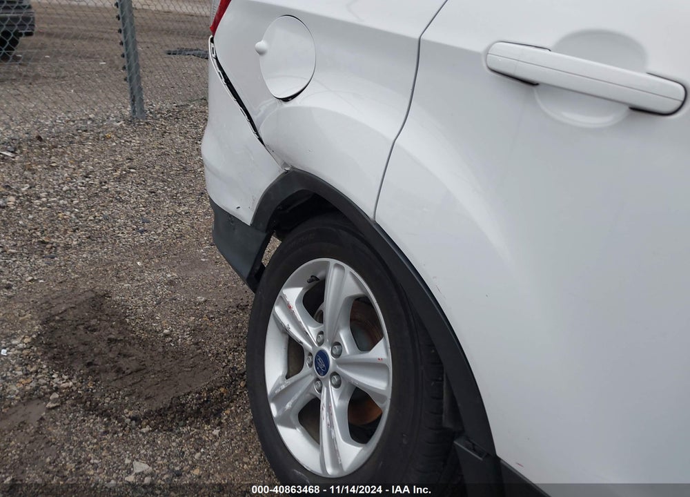 2015 FORD ESCAPE SE VIN: 1FMCU0GX9FUA68136