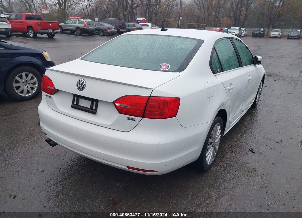 2014 VOLKSWAGEN JETTA 1.8T SEL VIN: 3VWL17AJ7EM430457