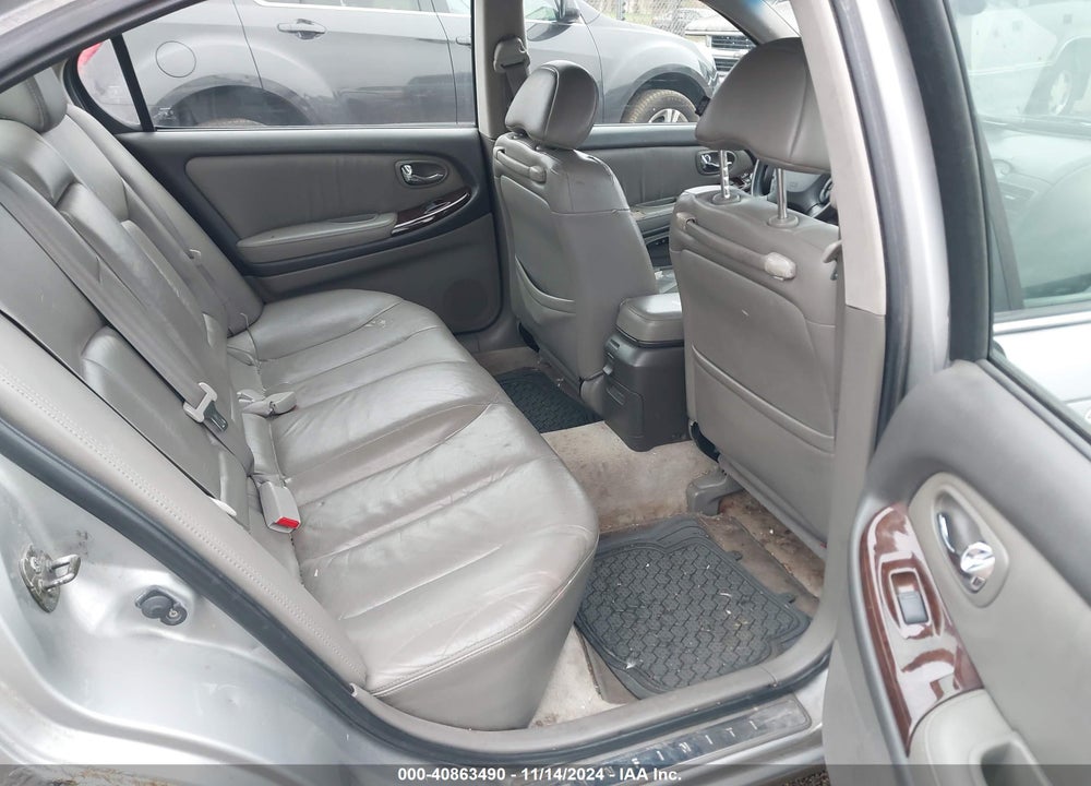 2001 INFINITI I30 LUXURY VIN: JNKCA31AX1T040961
