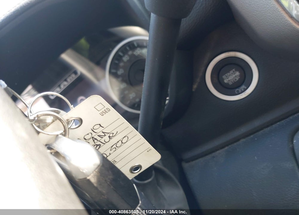 2019 RAM 2500 VIN: 3C6UR5NL7KG677124