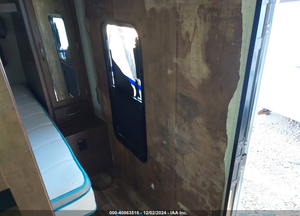 2016 PACIFIC COACH WORKS SEA BREEZE VIN: 5UYLS2820GR021763