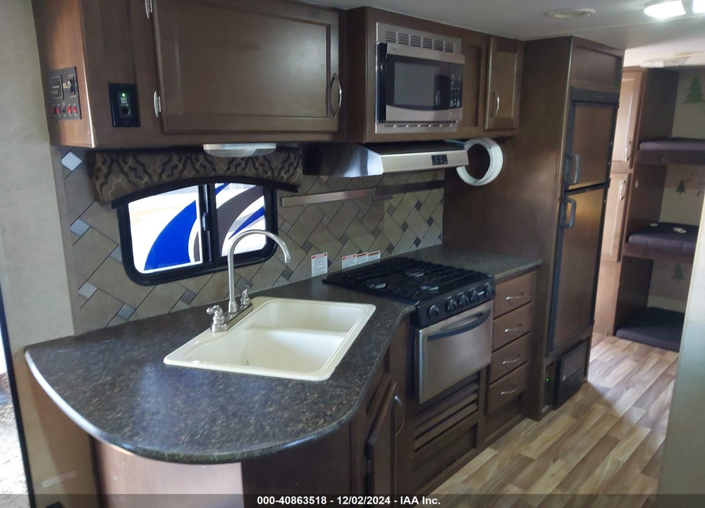 2016 PACIFIC COACH WORKS SEA BREEZE VIN: 5UYLS2820GR021763
