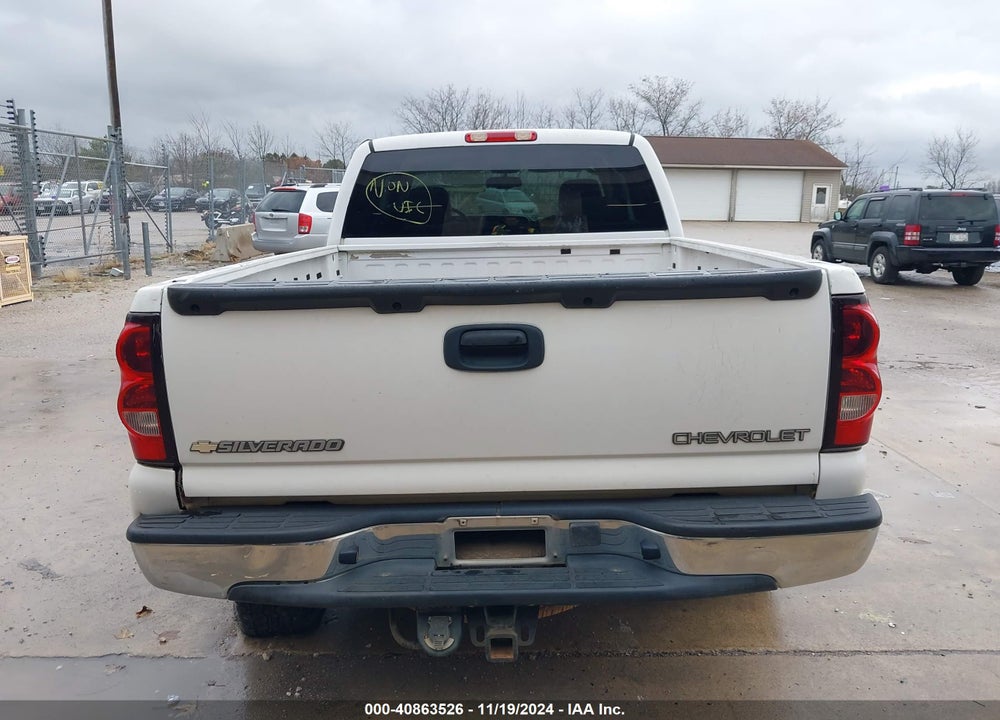 2005 CHEVROLET SILVERADO 1500 LT VIN: 2GCEC19T951268105