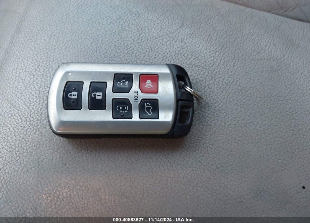 2011 TOYOTA SIENNA XLE LIMITED VIN: 5TDYK3DC4BS145366
