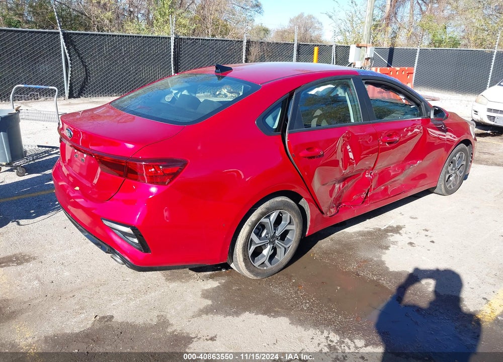 2021 KIA FORTE VIN: 3KPF24AD7ME264651