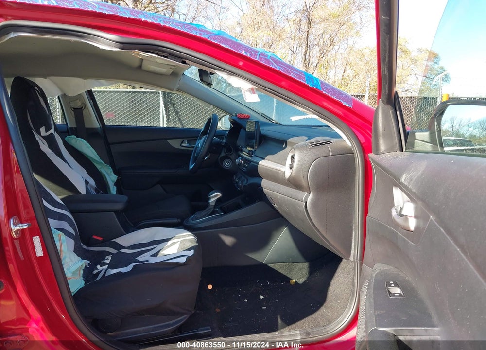 2021 KIA FORTE VIN: 3KPF24AD7ME264651