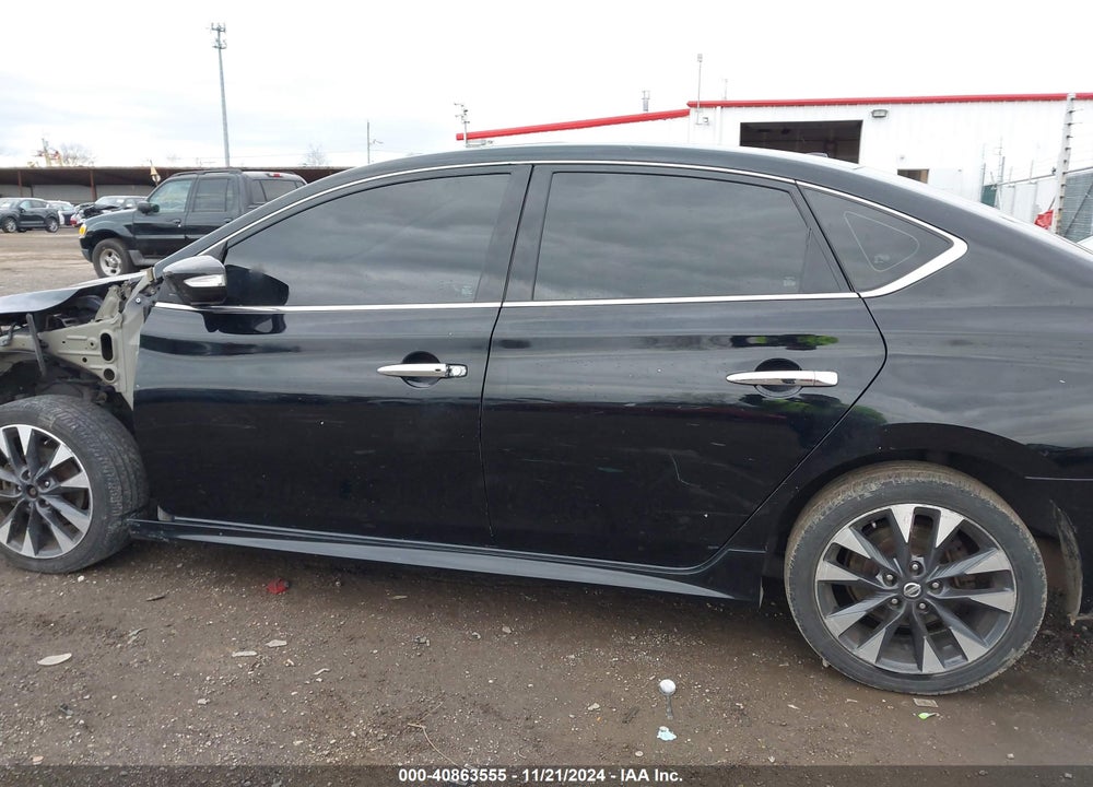 2017 NISSAN SENTRA SR VIN: 3N1AB7AP0HY381615