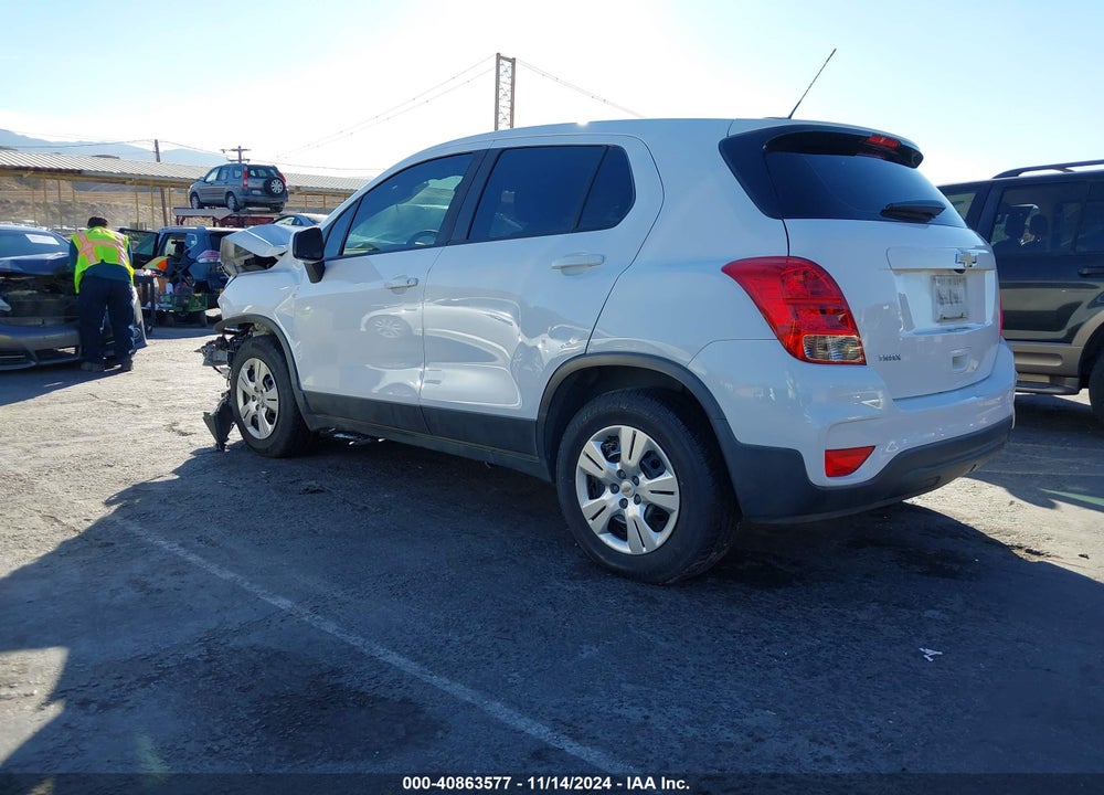 2018 CHEVROLET TRAX LS VIN: 3GNCJKSB6JL159184