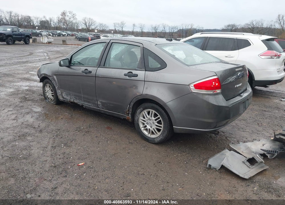 2011 FORD FOCUS SE VIN: 1FAHP3FN0BW161344