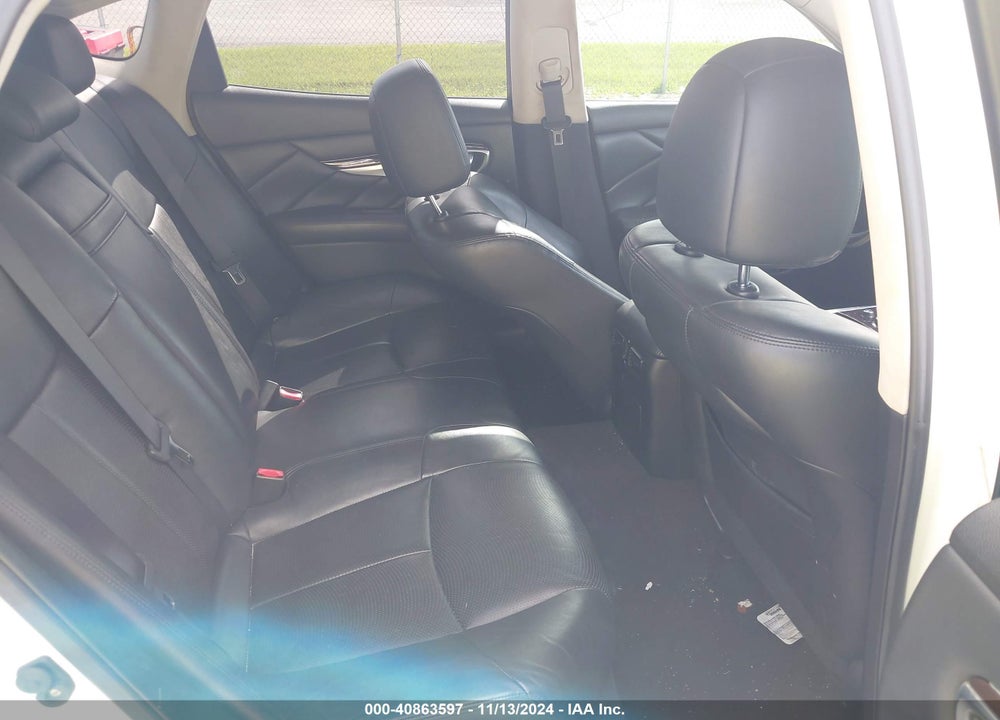 2011 INFINITI M37X VIN: JN1BY1AR8BM372351