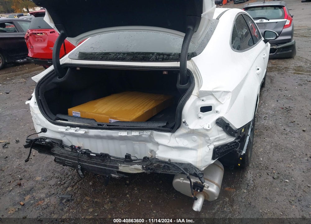 2024 HYUNDAI SONATA VIN: KMHL64JA3RA395305