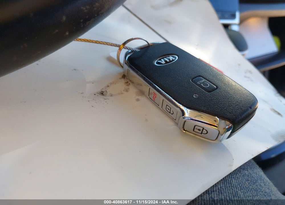2021 KIA SELTOS SX TURBO VIN: KNDETCA21M7188586