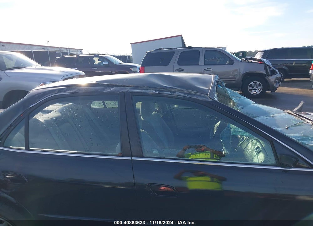 2001 HONDA ACCORD 2.3 LX VIN: 1HGCG56401A034338
