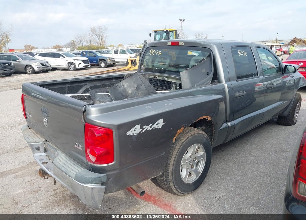 2005 DODGE DAKOTA SLT VIN: 1D7HW48N25S133823