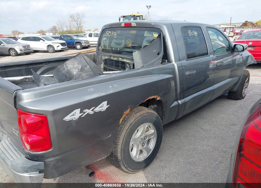 2005 DODGE DAKOTA SLT VIN: 1D7HW48N25S133823
