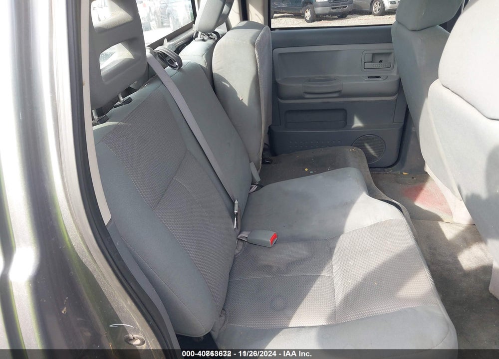 2005 DODGE DAKOTA SLT VIN: 1D7HW48N25S133823
