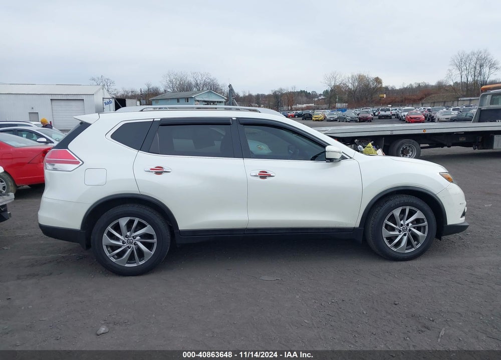 2015 NISSAN ROGUE SL VIN: 5N1AT2MT5FC867389