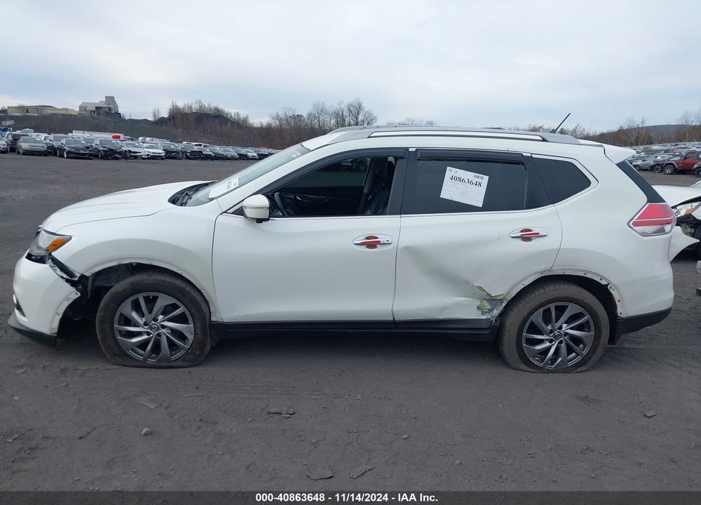 2015 NISSAN ROGUE SL VIN: 5N1AT2MT5FC867389