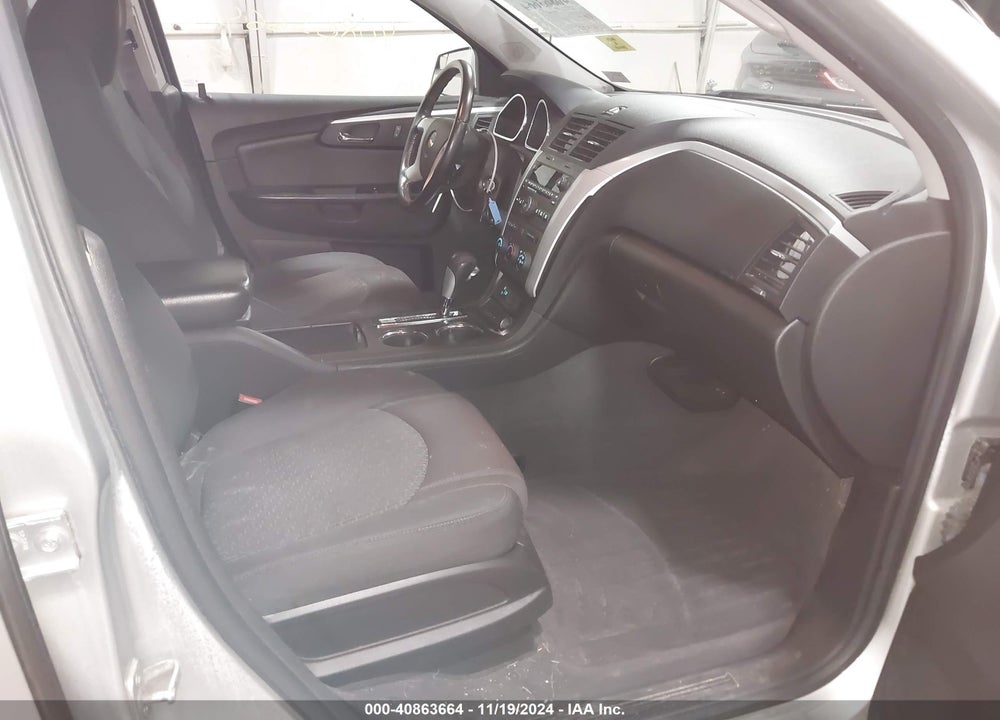 2011 CHEVROLET TRAVERSE 1LT VIN: 1GNKVGED5BJ369021