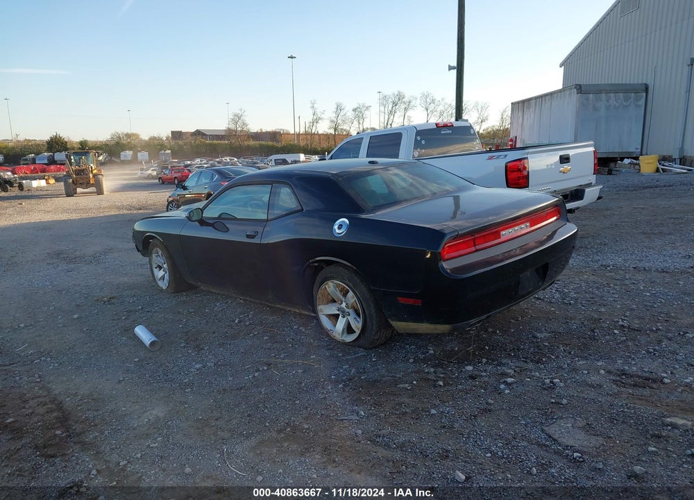 2012 DODGE CHALLENGER SXT VIN: 2C3CDYAG8CH133637