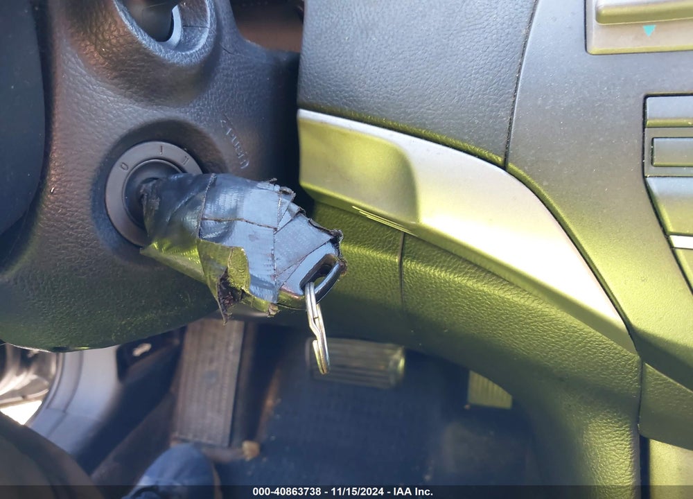 2011 HONDA ACCORD 2.4 EX-L VIN: 1HGCS1B83BA007278