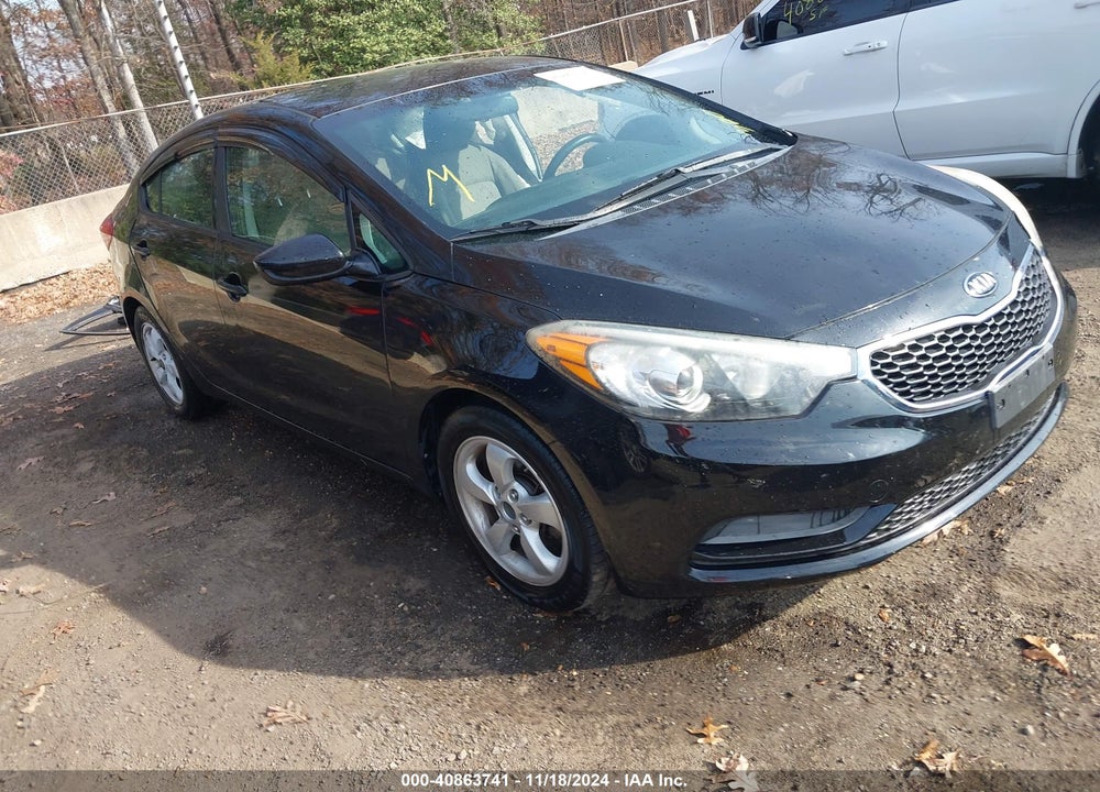 2015 KIA FORTE LX VIN: KNAFK4A68F5411881