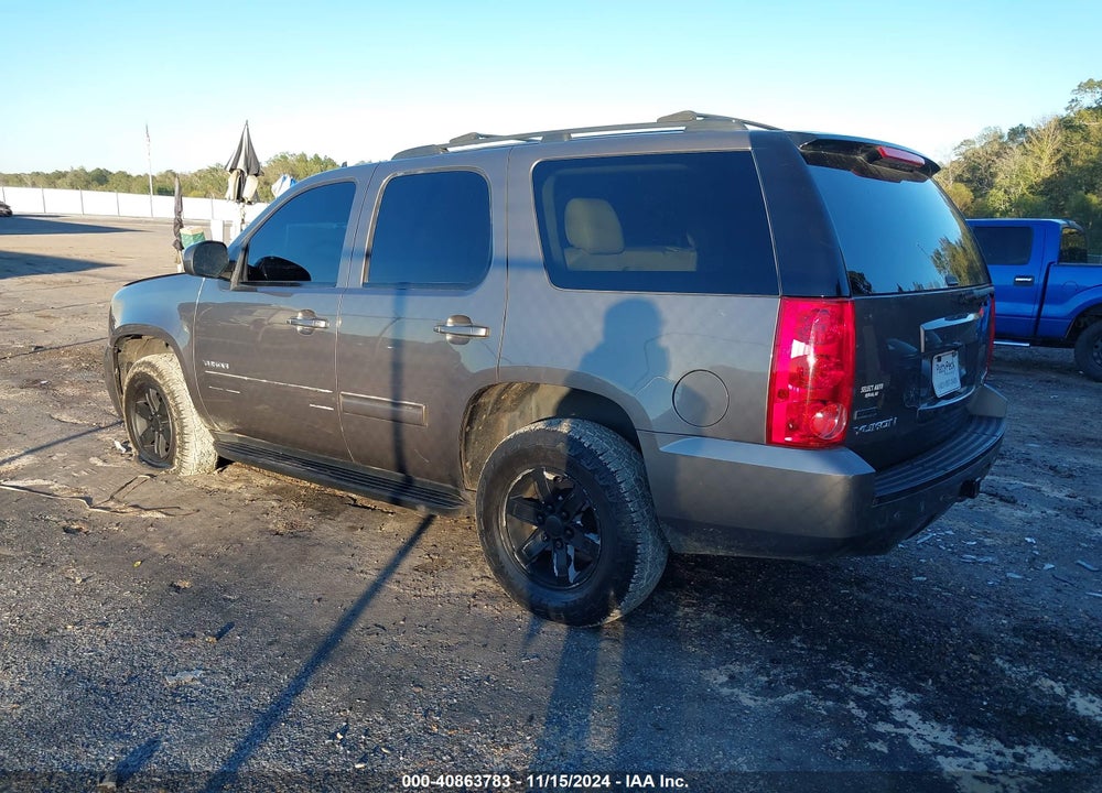 2012 GMC YUKON SLE VIN: 1GKS1AE02CR303127