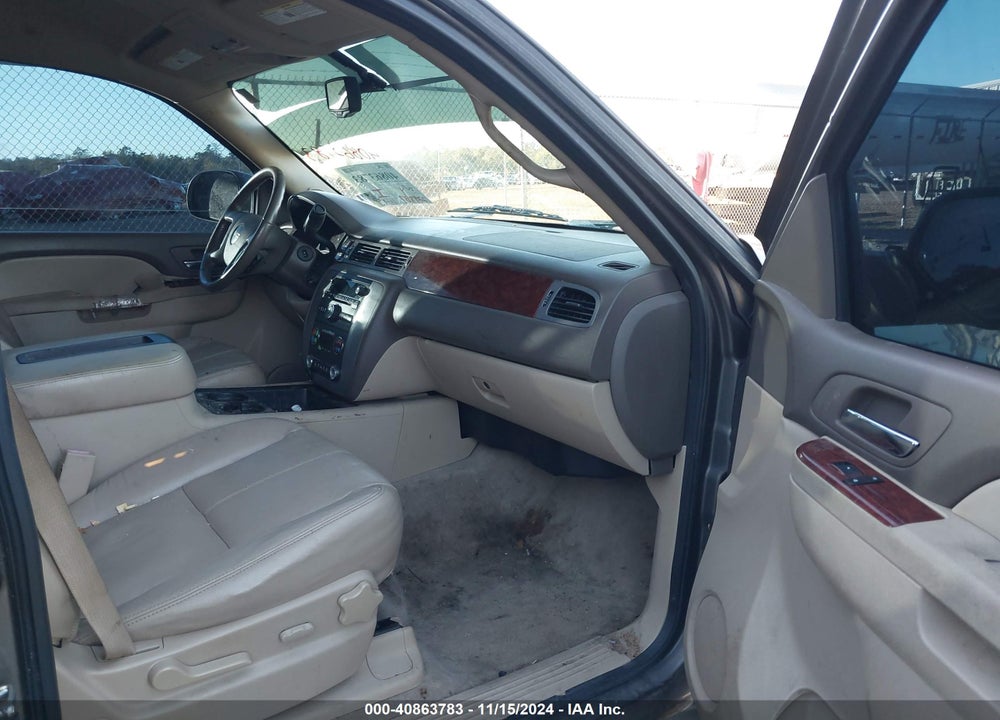 2012 GMC YUKON SLE VIN: 1GKS1AE02CR303127
