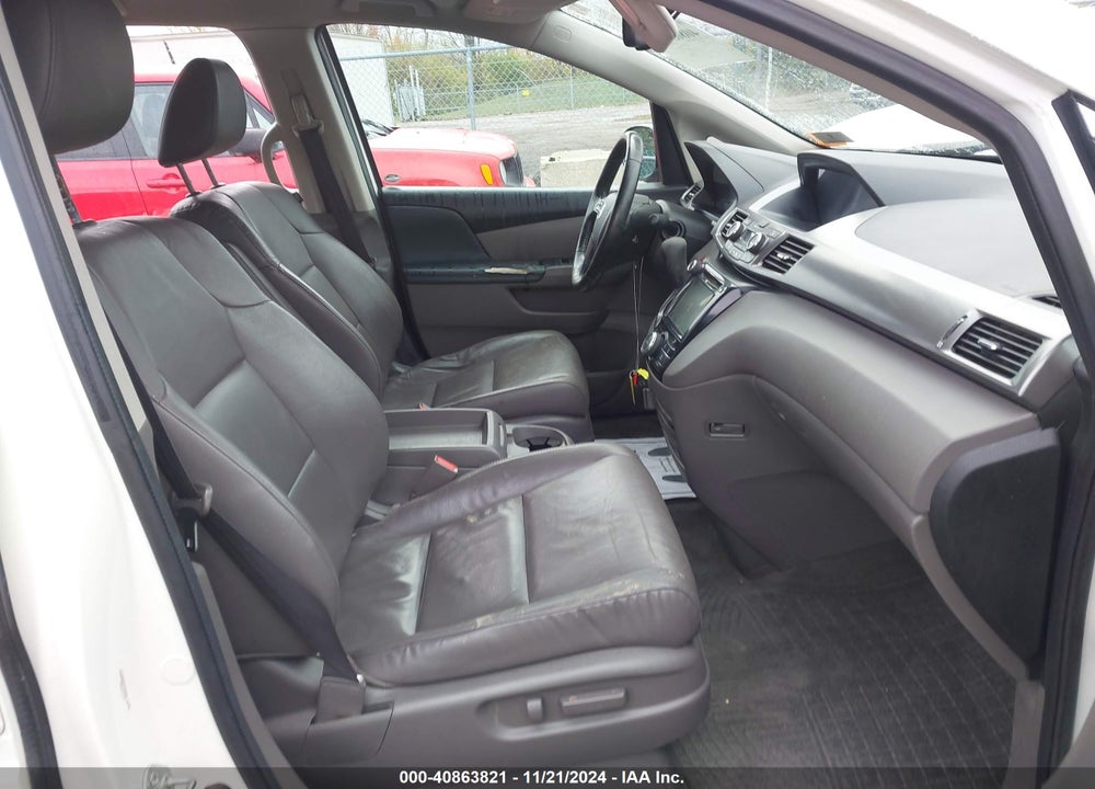 2015 HONDA ODYSSEY EX-L VIN: 5FNRL5H68FB105500