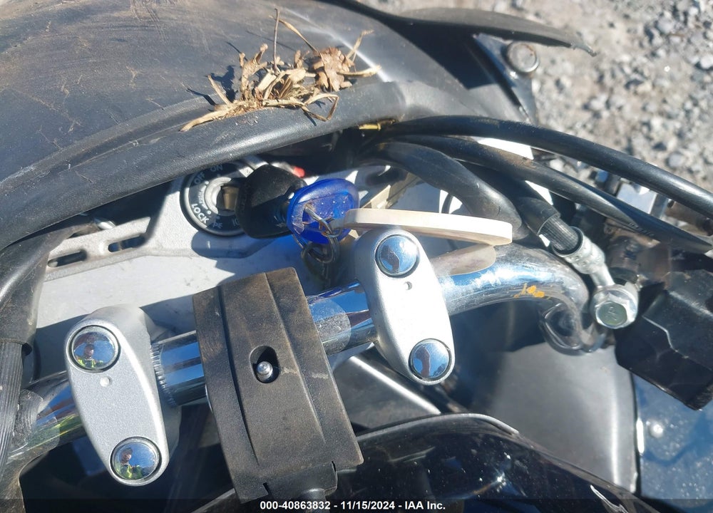 2011 SUZUKI GSX1250 F VIN: JS1GW72BXB2100693