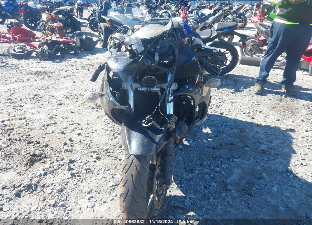 2011 SUZUKI GSX1250 F VIN: JS1GW72BXB2100693