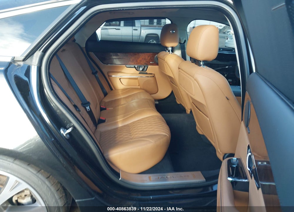 2019 JAGUAR XJ XJ50 V6/XJL PORTFOLIO VIN: SAJWA2G75K8W21312