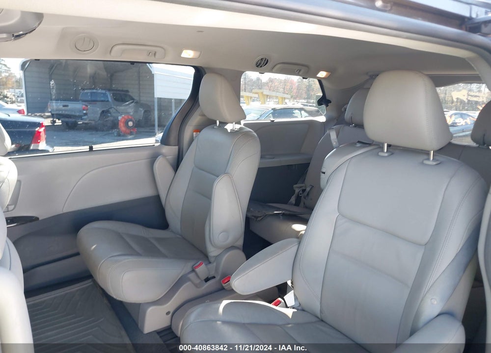 2016 TOYOTA SIENNA XLE 8 PASSENGER VIN: 5TDYK3DC2GS699545