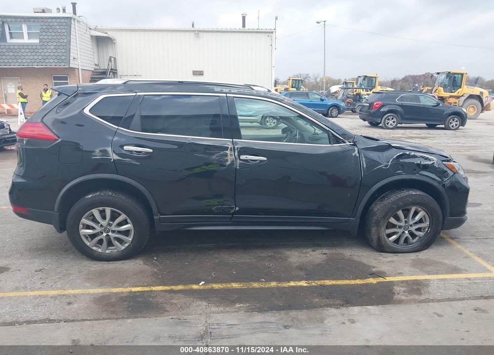 2017 NISSAN ROGUE VIN: JN8AT2MV1HW267657