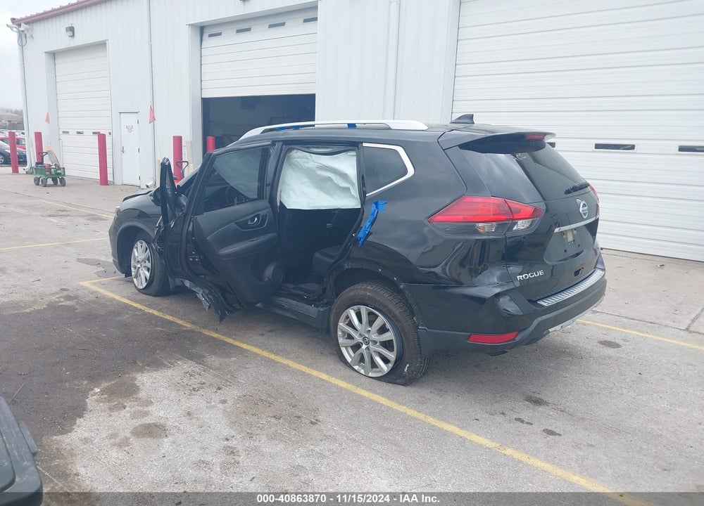 2017 NISSAN ROGUE VIN: JN8AT2MV1HW267657