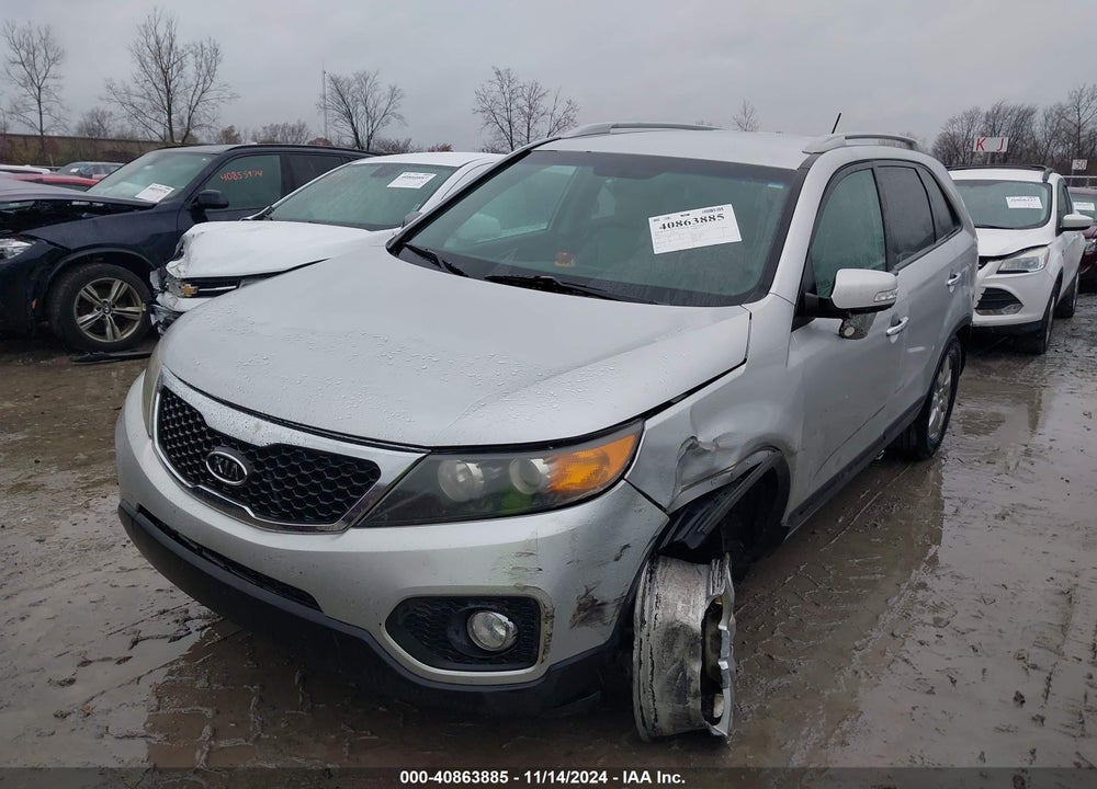 2011 KIA SORENTO LX VIN: 5XYKT3A16BG071452