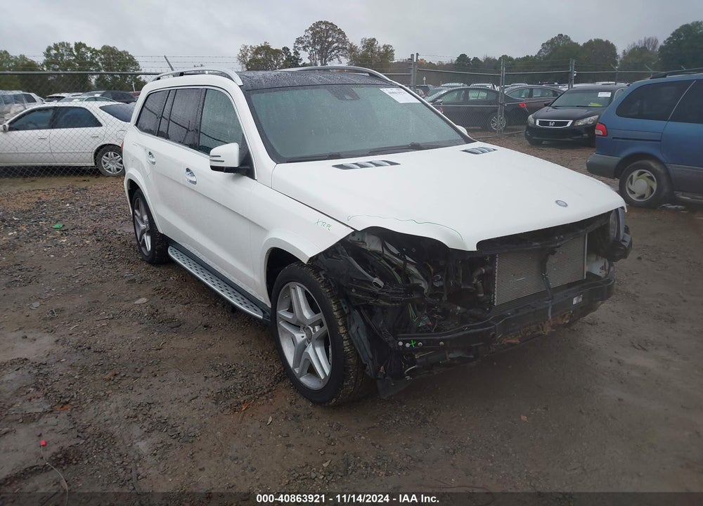 2015 MERCEDES-BENZ GL 550 4MATIC VIN: 4JGDF7DE5FA567950