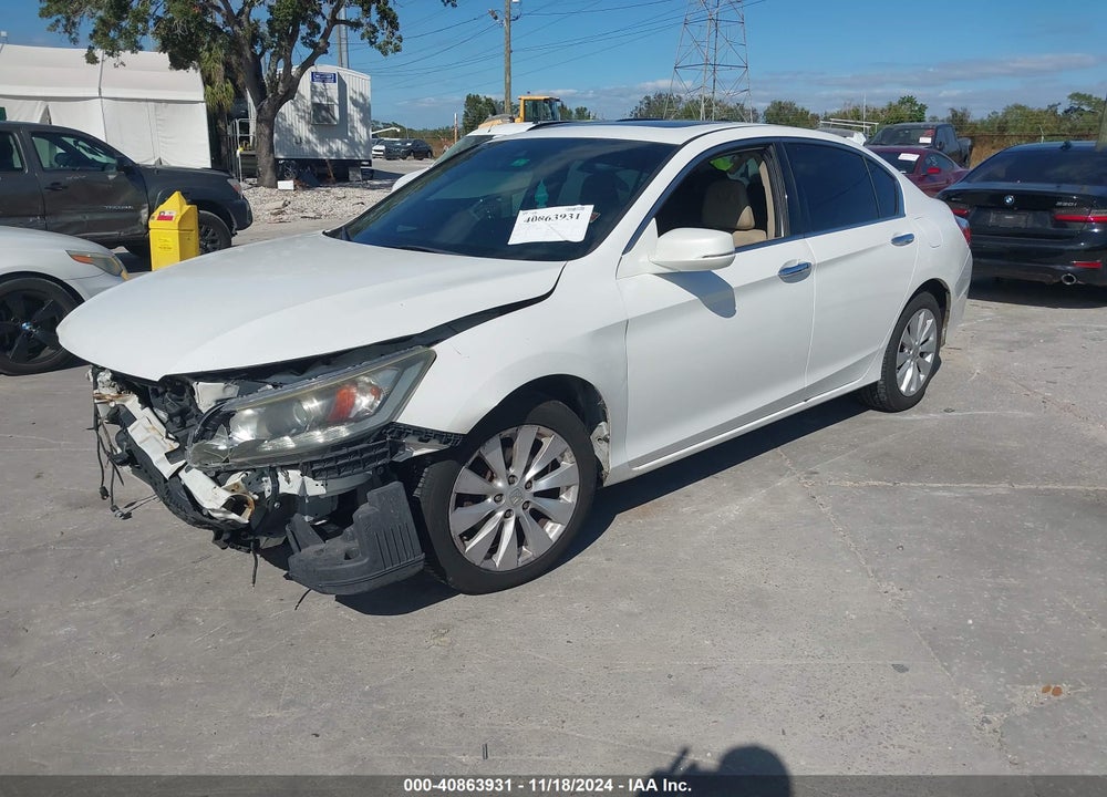 2014 HONDA ACCORD EX-L V-6 VIN: 1HGCR3F8XEA005114