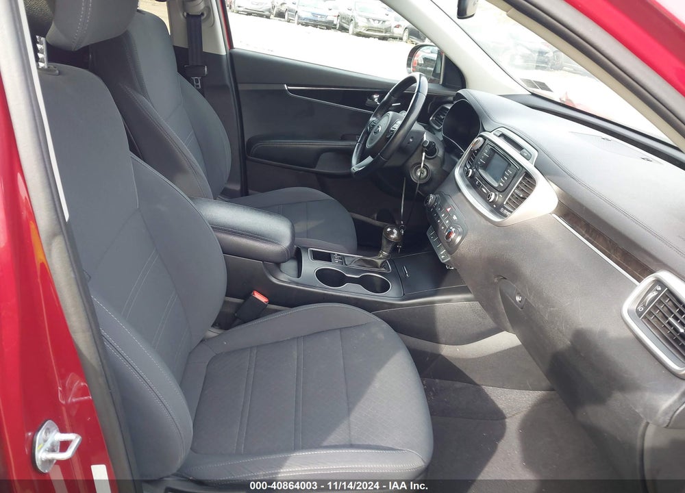 2016 KIA SORENTO 2.4L LX VIN: 5XYPGDA33GG156497