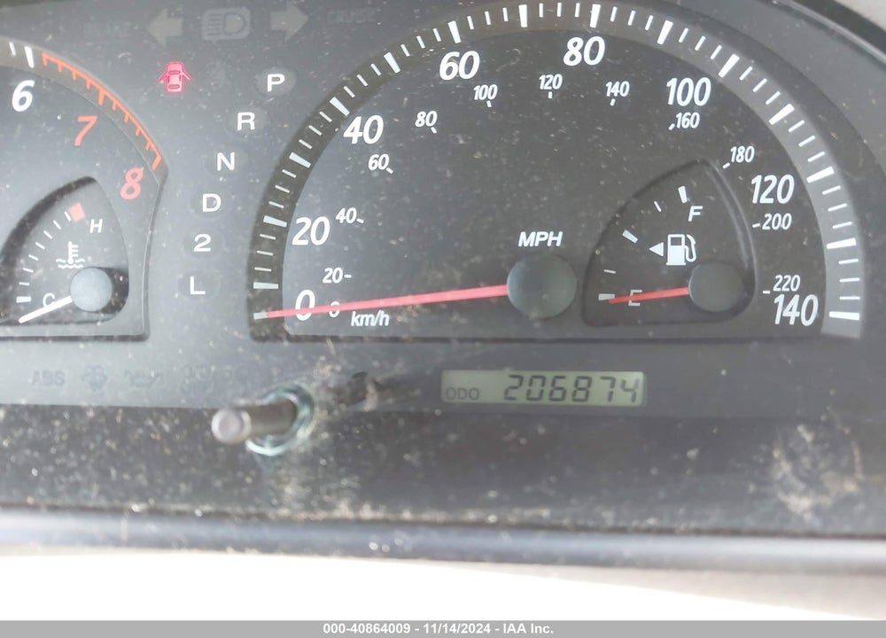 2002 TOYOTA CAMRY XLE VIN: 4T1BE32K72U503557