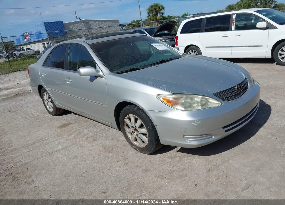 2002 TOYOTA CAMRY XLE VIN: 4T1BE32K72U503557