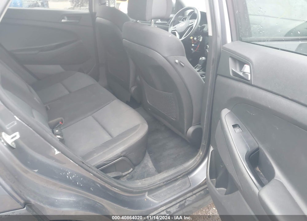 2017 HYUNDAI TUCSON SE VIN: KM8J23A43HU527094