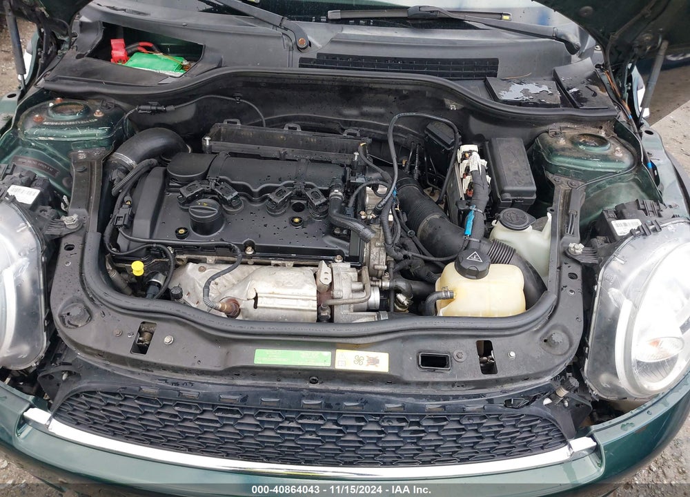 2011 MINI COOPER S VIN: WMWSV3C58BTY24412
