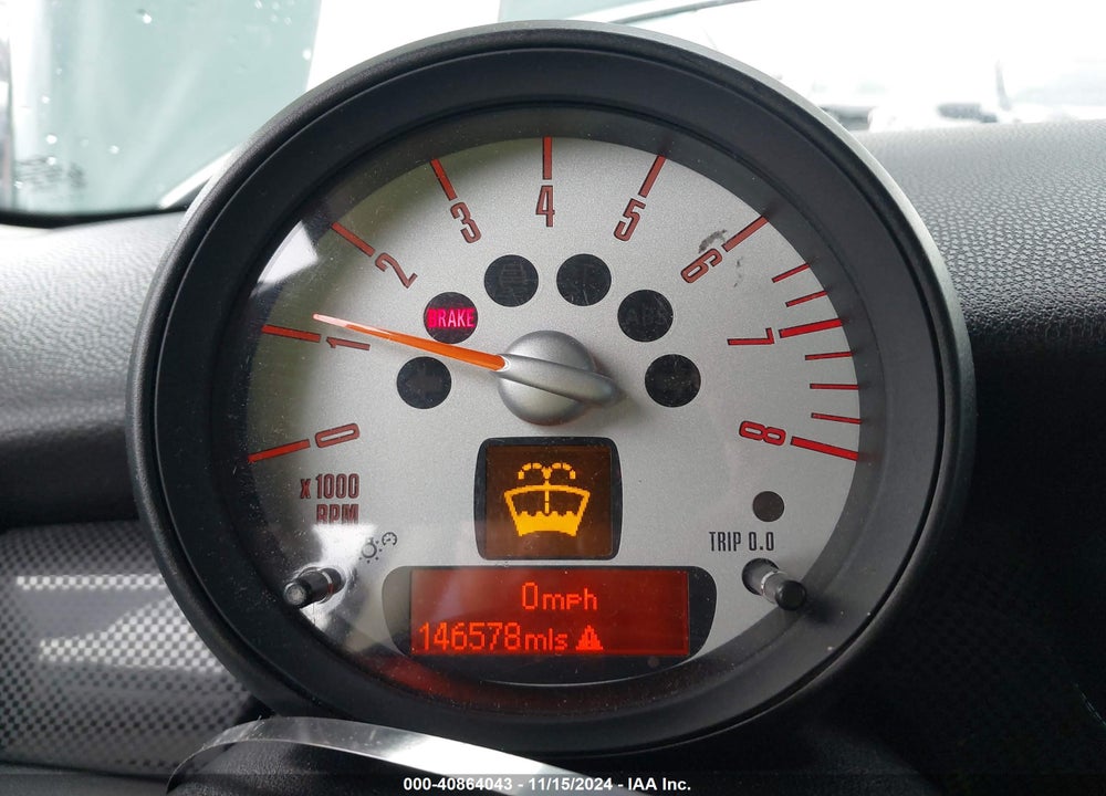 2011 MINI COOPER S VIN: WMWSV3C58BTY24412