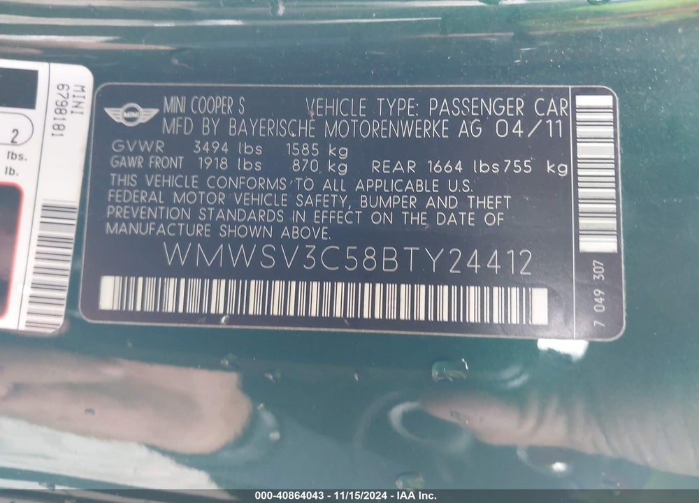 2011 MINI COOPER S VIN: WMWSV3C58BTY24412