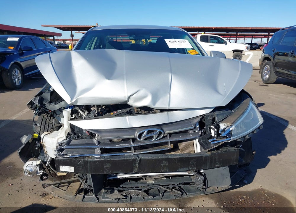 2020 HYUNDAI ELANTRA VIN: 5NPD84LF5LH529484