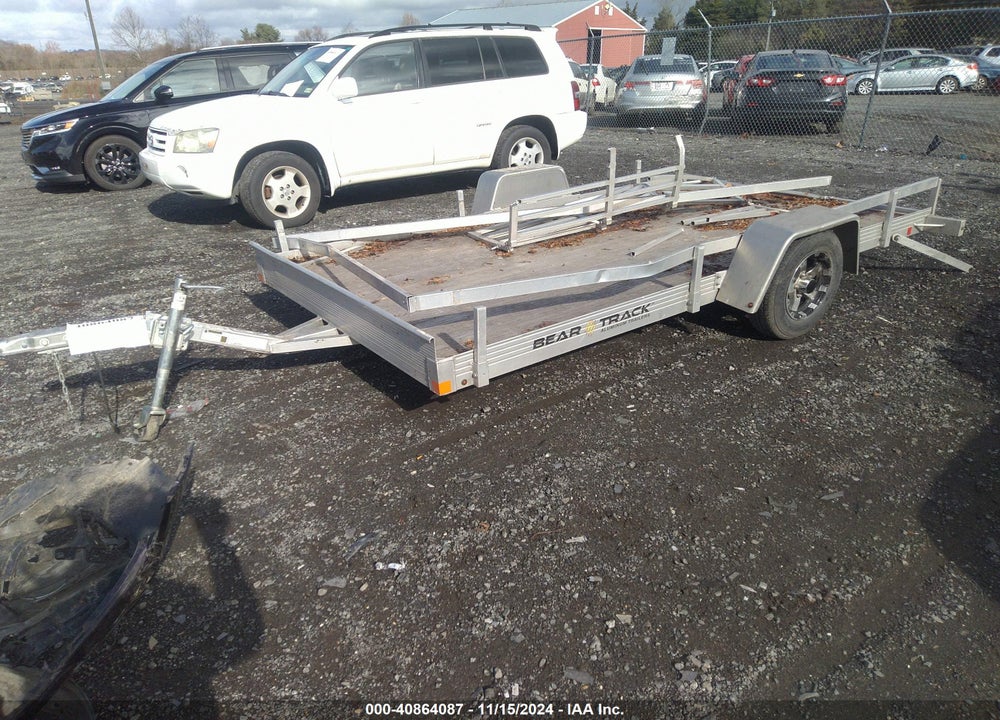 2021 BEAR TRAILER VIN: 50MBU1210ME001229