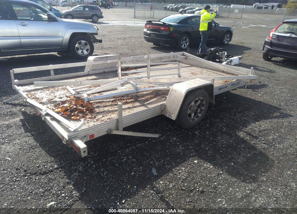 2021 BEAR TRAILER VIN: 50MBU1210ME001229